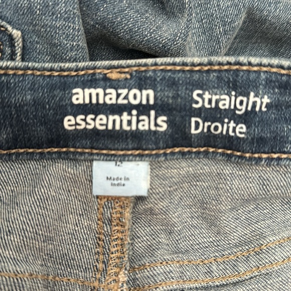 Amazon essentials jeans - Picture 2 of 4